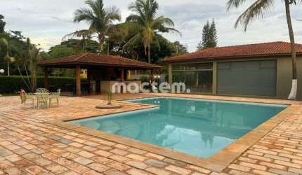 Fazenda / Sítio para venda em Reserva Real de 380.00m² com 3 Quartos, 3 Suites e 5 Garagens
