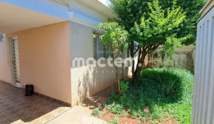 Casa para venda em Campos Elíseos de 99.00m² com 2 Quartos e 3 Garagens