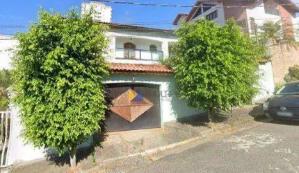 Sobrado para venda em Vila Galvão de 309.00m² com 5 Quartos, 5 Suites e 6 Garagens