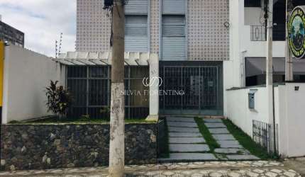 Casa para venda em Centro de 200.00m² com 3 Quartos e 1 Garagem