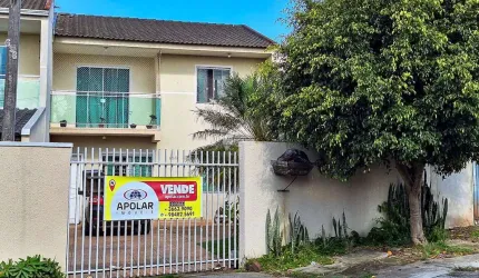 Sobrado para venda em Guaraituba de 163.00m² com 3 Quartos, 1 Suite e 4 Garagens