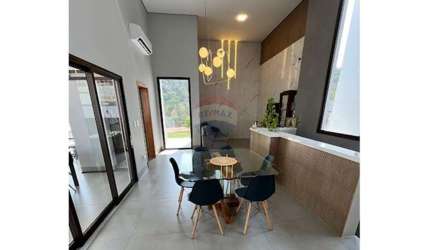 Casa de Condomínio para alugar em Residencial Ibi-aram Ii de 246.00m² com 3 Quartos, 1 Suite e 3 Garagens