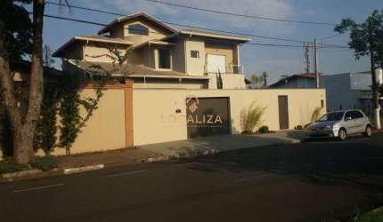 Casa para venda em Cidade Universitária de 254.00m² com 3 Quartos, 1 Suite e 4 Garagens