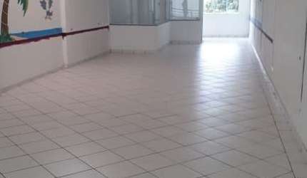 Sala Comercial para alugar em Centro de 220.00m²