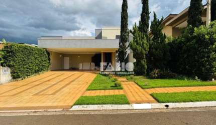 Casa de Condomínio para venda em Condominio Golden Park Residence de 250.00m² com 3 Quartos, 3 Suites e 4 Garagens