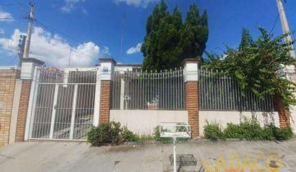 Casa para venda em Vila Carmem de 141.00m² com 3 Quartos, 1 Suite e 1 Garagem