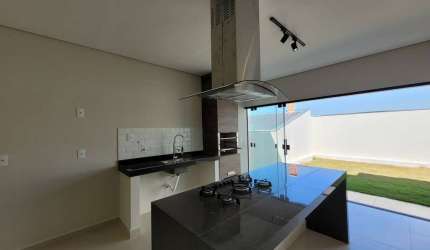 Casa para venda em Jardim Cambuí de 150.00m² com 3 Quartos, 2 Suites e 2 Garagens