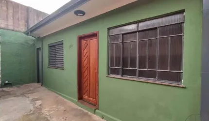 Casa para venda em Centro de 82.00m² com 3 Quartos e 1 Suite