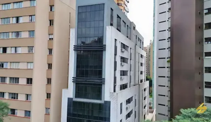 Prédio Comercial para venda em Água Verde de 50000.00m² com 36 Garagens