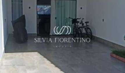 Casa para venda em Esplanada Independência de 125.00m² com 3 Quartos, 1 Suite e 4 Garagens