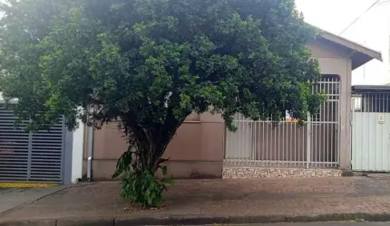 Casa para venda em Algodoal de 165.00m² com 3 Quartos e 6 Garagens