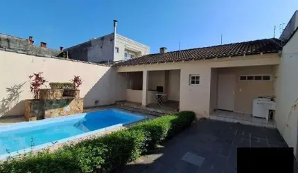 Casa para venda em Vila Oliveira de 430.00m² com 3 Quartos, 1 Suite e 3 Garagens
