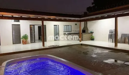 Prédio Comercial para venda em Jardim Professor Antônio Palocci de 135.00m² com 2 Quartos, 1 Suite e 3 Garagens