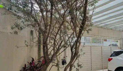 Sobrado para venda em Planalto Paulista de 254.00m² com 3 Quartos, 1 Suite e 2 Garagens