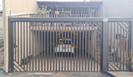 Casa para venda em Cecap de 120.00m² com 3 Quartos, 1 Suite e 2 Garagens