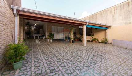 Casa para venda em Jardim São Jorge de 243.33m² com 3 Quartos, 1 Suite e 4 Garagens