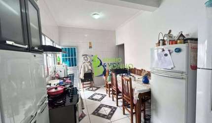 Casa para venda em Núcleo Residencial Vila Vitória de 150.00m² com 5 Quartos, 2 Suites e 4 Garagens