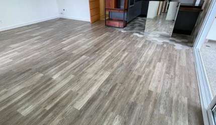 Apartamento para venda em Vila Lacerda de 110.00m² com 3 Quartos, 1 Suite e 2 Garagens