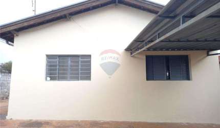 Casa para alugar em Jardim Silvania de 80.00m² com 3 Quartos