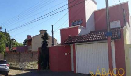 Sobrado para venda em Recreio Dos Bandeirantes de 220.00m² com 4 Quartos, 2 Suites e 4 Garagens