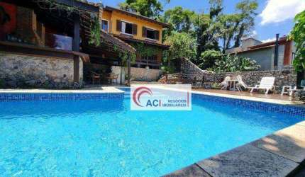 Casa de Condomínio para alugar em Vila Verde de 260.00m² com 3 Quartos, 1 Suite e 4 Garagens