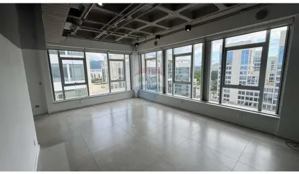 Sala Comercial para alugar em Jacarepaguá de 46.00m² com 1 Garagem