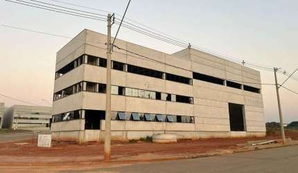 Galpão / Depósito / Armazém para alugar em Iporanga de 2096.00m² com 30 Garagens