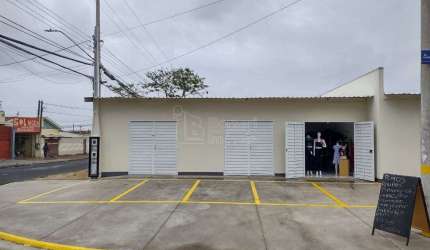 Imóvel Comercial para alugar em Jardim Roberto Selmi Dei de 30.00m² com 2 Garagens