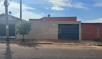 Casa para venda em Jardim Adalberto Frederico De Oliveira Roxo I de 206.00m² com 3 Quartos, 1 Suite e 1 Garagem