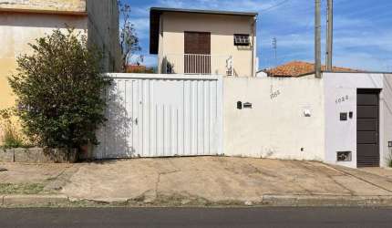 Sobrado para venda em Jardim Chácara Dos Pinheiros de 132.00m² com 3 Quartos e 2 Garagens