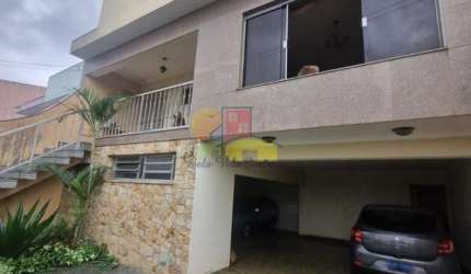 Sobrado para venda em Vila Aquilino de 320.00m² com 4 Quartos, 1 Suite e 5 Garagens