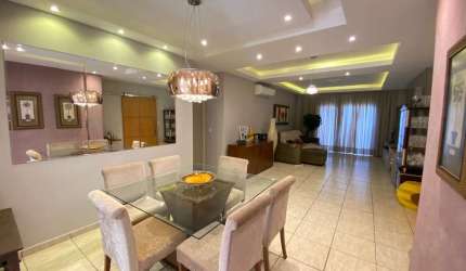 Casa para venda em Residencial E Comercial Palmares de 200.00m² com 3 Quartos, 1 Suite e 2 Garagens