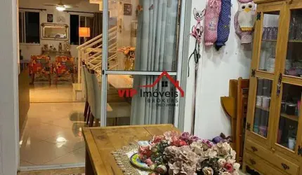 Casa de Condomínio para venda em Jardim Colonial de 235.00m² com 4 Quartos, 2 Suites e 2 Garagens