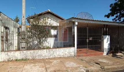 Casa para venda em Vila Monlevade de 200.00m² com 3 Quartos, 1 Suite e 3 Garagens