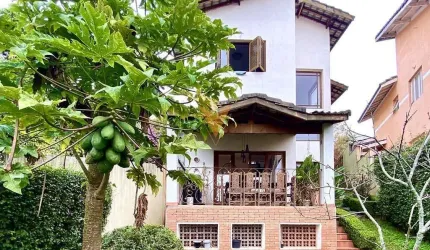 Casa para venda em Moinho Velho de 325.50m² com 4 Quartos, 4 Suites e 2 Garagens