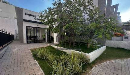 Casa de Condomínio para venda em Vila Di Mônaco de 144.00m² com 3 Quartos, 3 Suites e 2 Garagens