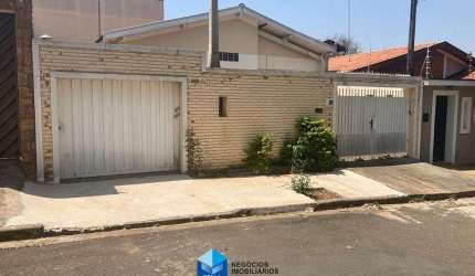 Casa para venda em Jardim São Paulo de 160.00m² com 3 Quartos e 2 Garagens