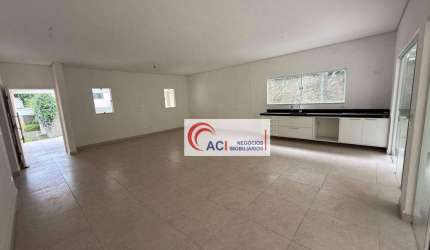 Casa de Condomínio para alugar em Chácara Dos Junqueiras de 198.00m² com 3 Quartos, 1 Suite e 6 Garagens