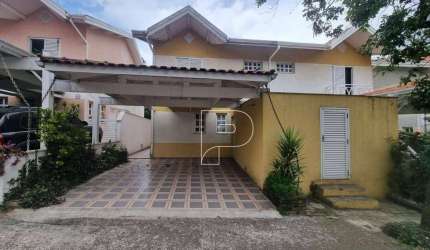 Casa de Condomínio para venda e aluguel em Granja Viana de 183.00m² com 3 Quartos, 1 Suite e 3 Garagens
