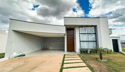 Casa de Condomínio para venda em Taquaral de 292.00m² com 3 Quartos, 1 Suite e 2 Garagens