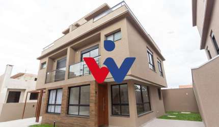 Sobrado para venda em Tingui de 104.00m² com 3 Quartos, 1 Suite e 2 Garagens