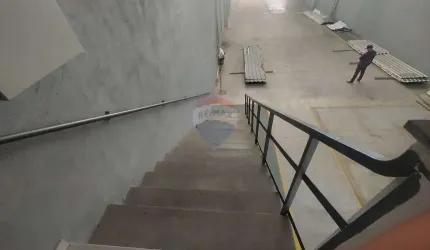 Galpão / Depósito / Armazém para alugar em Vila Yara de 560.00m² com 6 Garagens