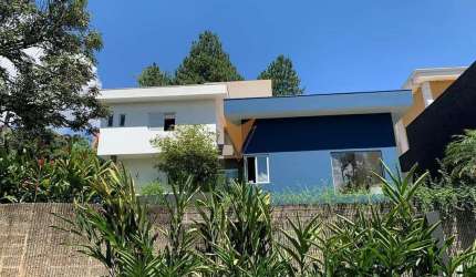 Casa para venda em Nova Higienópolis de 300.00m² com 3 Quartos, 3 Suites e 4 Garagens