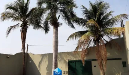 Casa para venda em Jardim Santa Eulália de 80.00m² com 1 Quarto e 4 Garagens