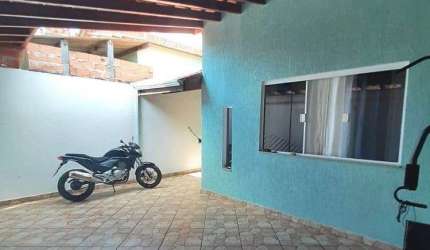 Casa para venda em Jardim Residencial Graminha Ii de 140.00m² com 2 Quartos, 1 Suite e 2 Garagens