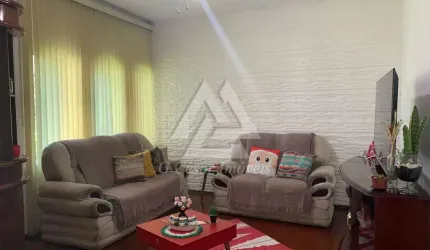 Casa para venda em Jardim Pilar de 200.00m² com 2 Quartos, 1 Suite e 3 Garagens