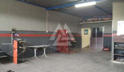 Casa para venda em Jardim Estrela de 202.00m² com 1 Quarto e 5 Garagens