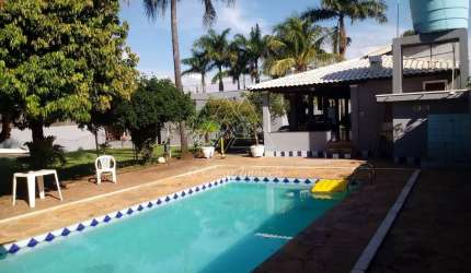 Chácara para venda em Jardim Residencial Alto Do Flamboyant de 310.00m² com 4 Quartos, 2 Suites e 12 Garagens