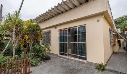 Casa para venda em Freguesia (ilha Do Governador) de 136.00m² com 3 Quartos e 4 Garagens