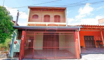 Casa para venda em Jardim São Guilherme de 201.20m² com 3 Quartos e 2 Garagens